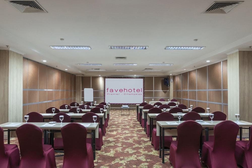 Favehotel Premier Cihampelas Bandung Exterior foto